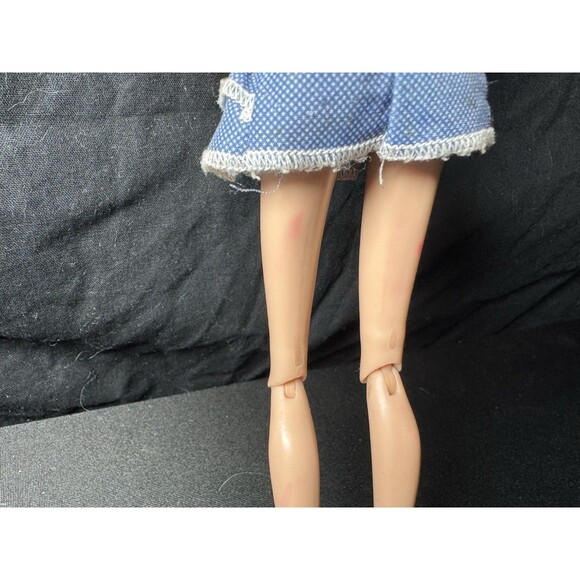 Winx Club 11.5 Bloom Basic Fashion Doll Everyday Collection - Picture 8 of 9